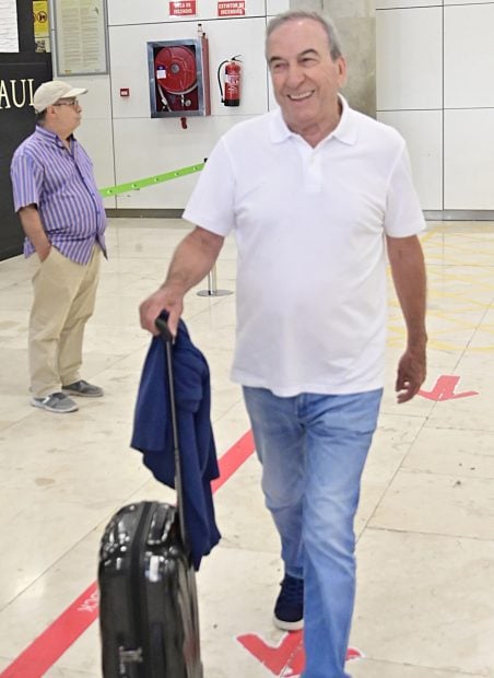 Jos&eacute; Luis Perales regresa de viaje / Gtres