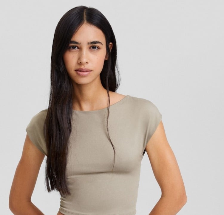 El irresistible look de 2 piezas en color ocre de Bershka que arrasa en las noches de verano: acaparar&aacute;s todas las miradas