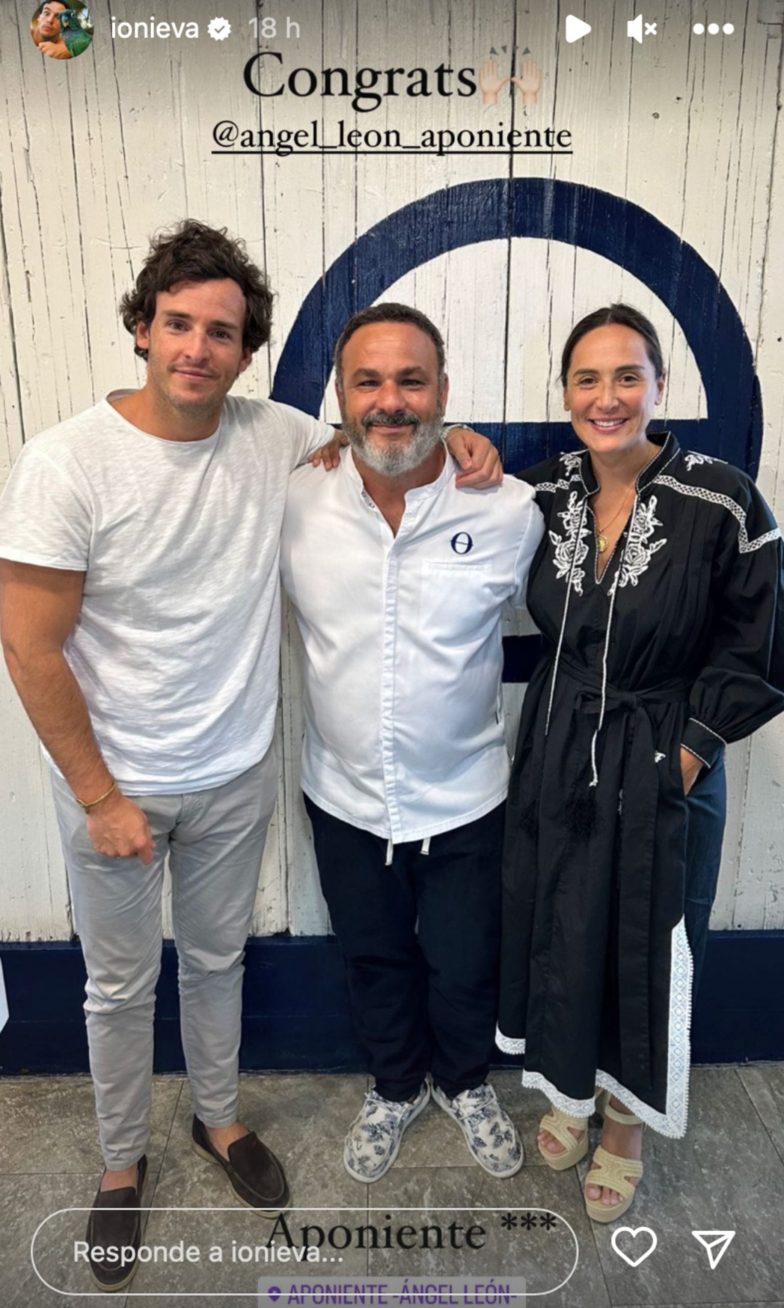 Tamara Falc&oacute; e I&ntilde;igo Onieva en un restaurante/ Instagram 