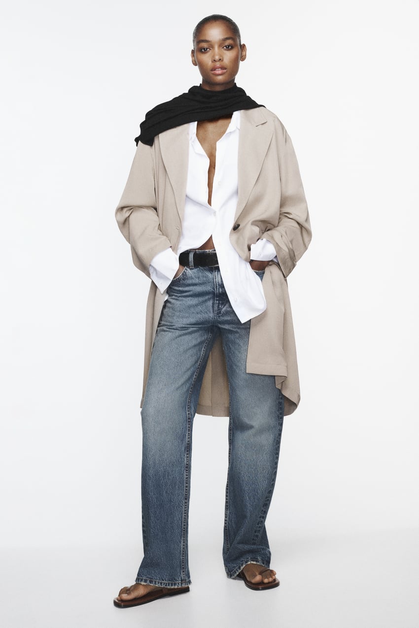 Las gabardinas fluidas siguen de moda este oto&ntilde;o: Zara te lo pone f&aacute;cil sacando uno de su best seller por menos de 40 euros