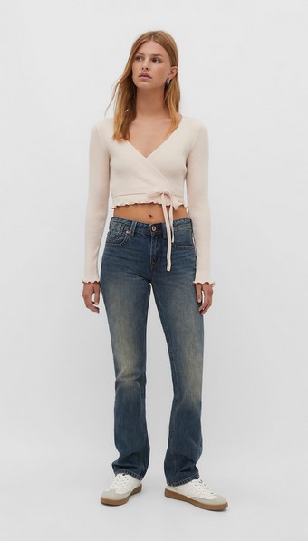 Stradivarius tiene el c&aacute;rdigan de estilo bailarina que tendr&aacute;n todas las influencers este oto&ntilde;o