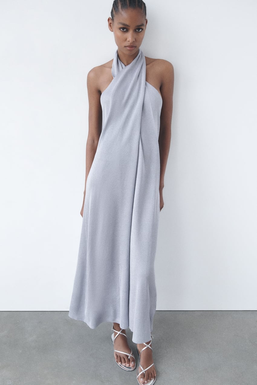 Dos tendencias en una: Zara tiene el vestido de punto de hilo metalizado m&aacute;s trendy de esta temporada