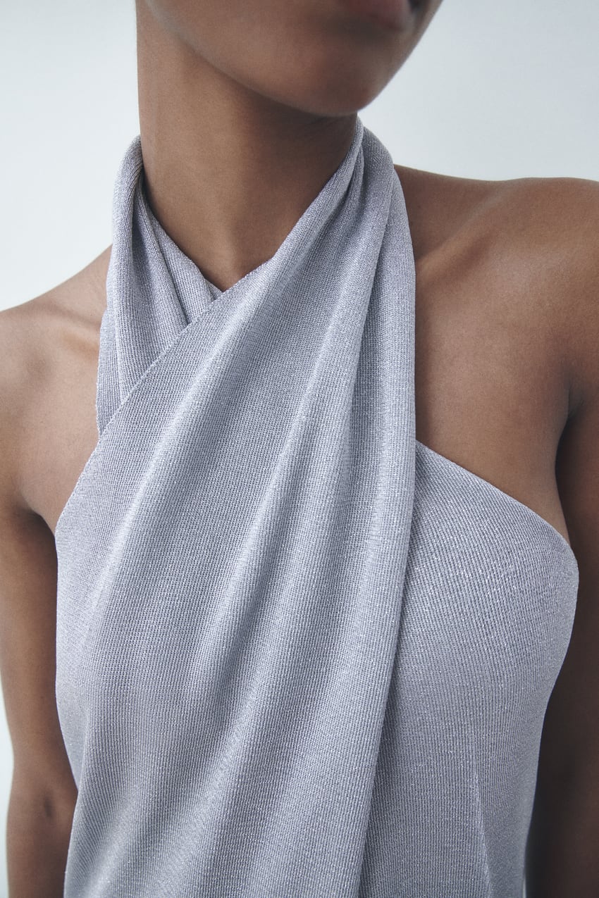 Dos tendencias en una: Zara tiene el vestido de punto de hilo metalizado m&aacute;s trendy de esta temporada