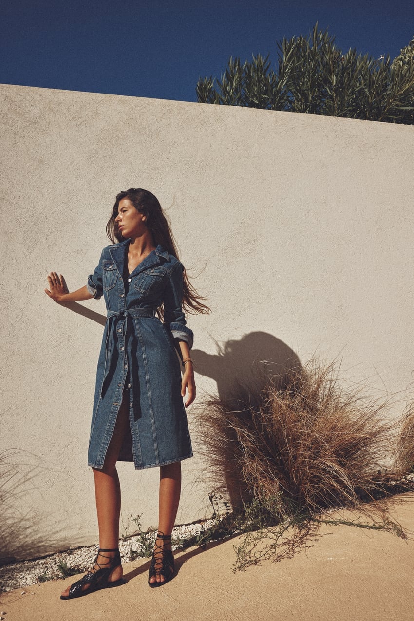 Este es el vestido denim de Zara que Paula Echevarr&iacute;a se pondr&aacute; esta temporada