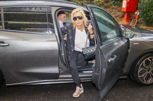 Carmen Borrego llegando al hospital / GTRES