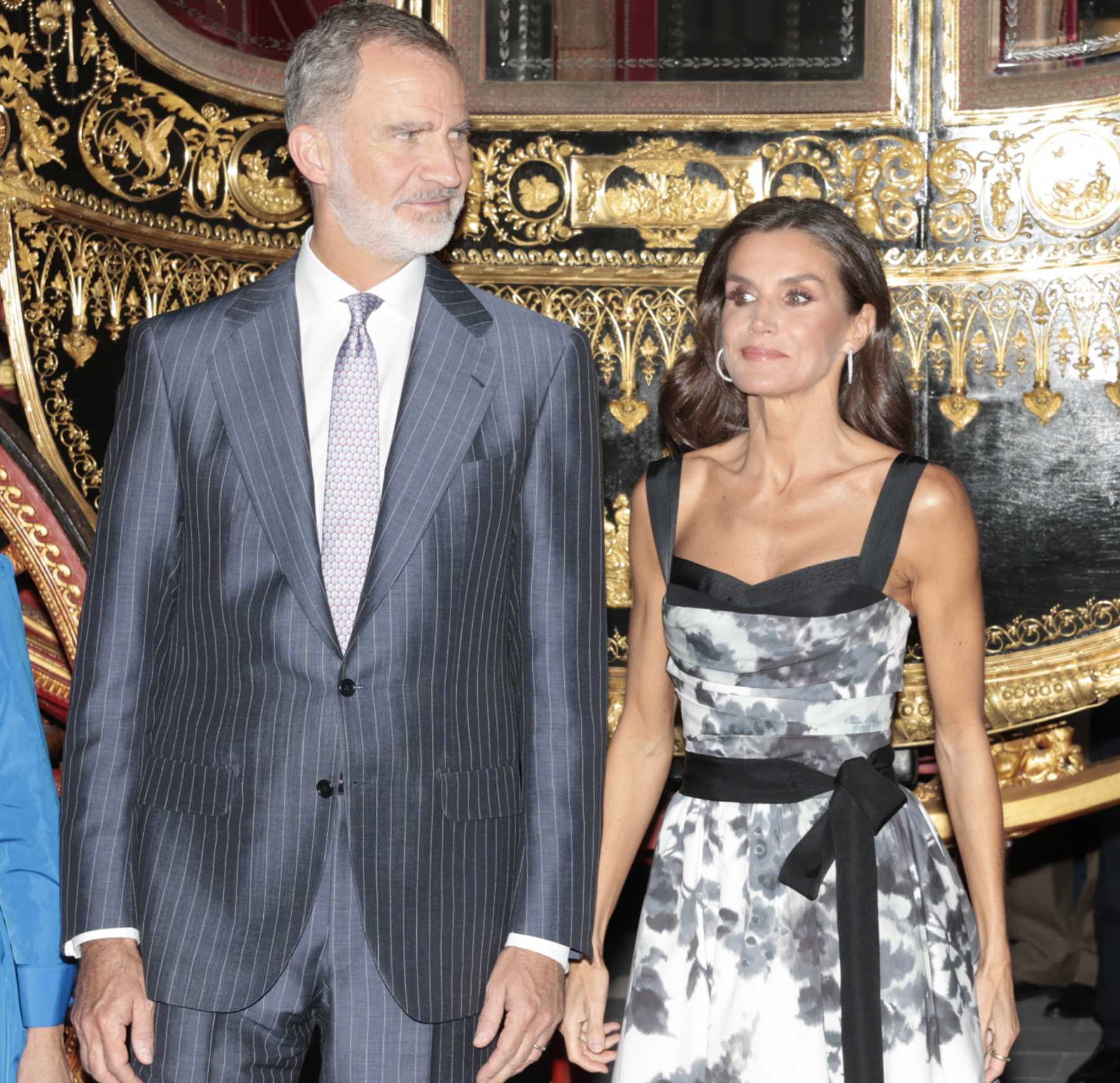El Rey Felipe VI y Do&ntilde;a Letizia en un evento oficial / Gtres