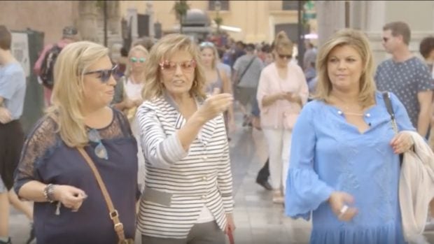 Mar&iacute;a Teresa Campos, Carmen Borrego y Terelu Campos en las calles de M&aacute;laga/ Mediaset