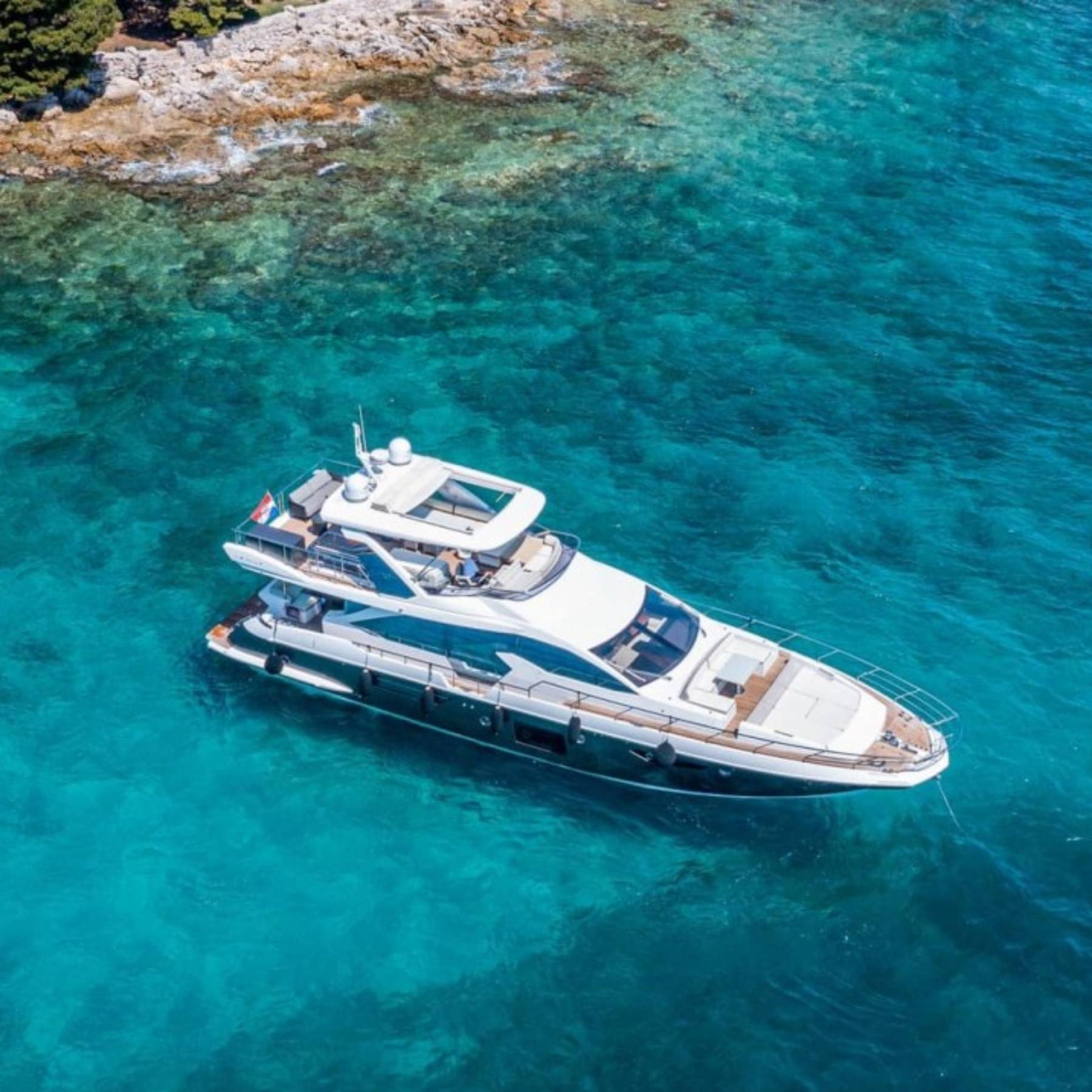 Yate Azimut/ Página web oficial