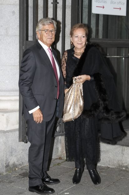 Pepe Domingo con su mujer / GTRES