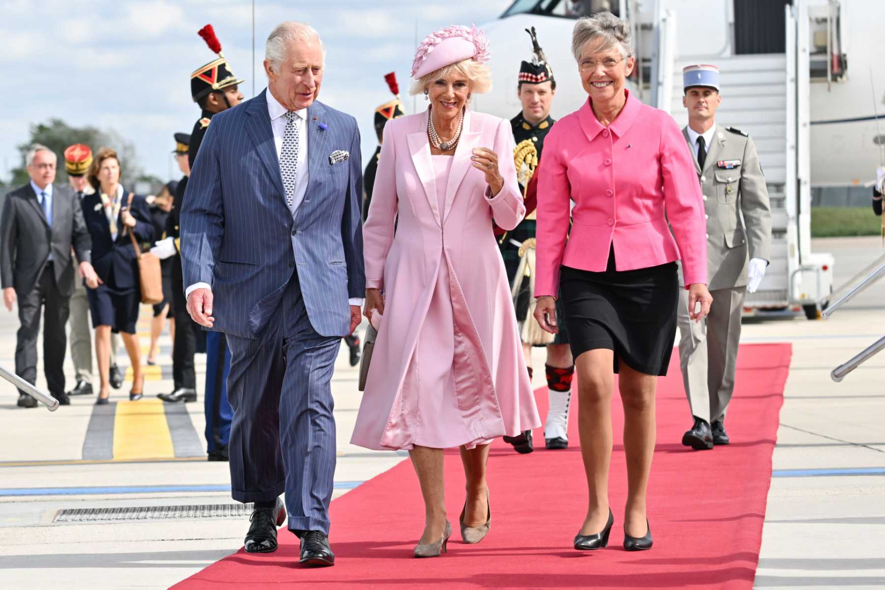 La Reina Camila y el Rey Carlos a su llegada a París / Gtres