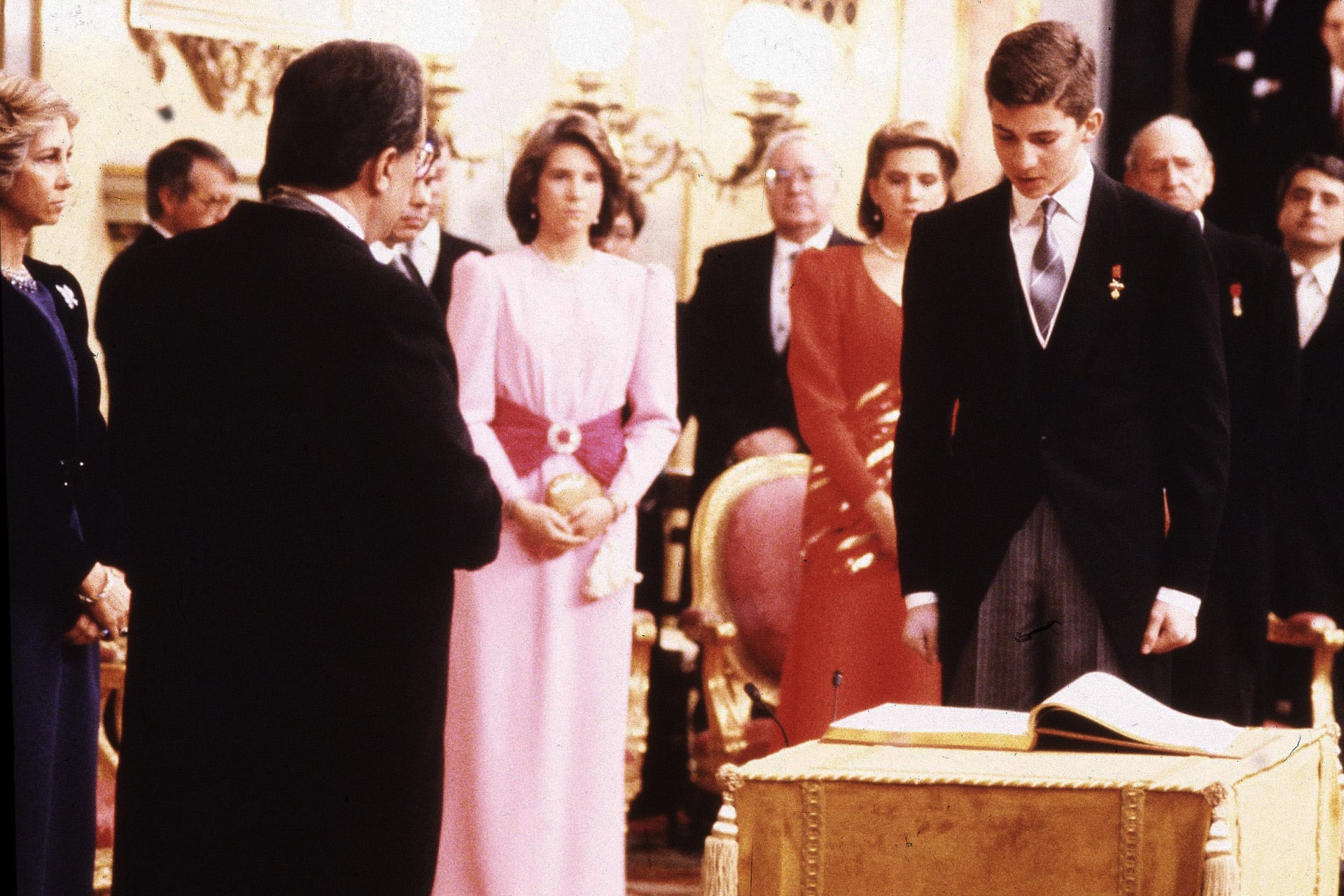 El Rey Felipe, el d&iacute;a que jur&oacute; la Constituci&oacute;n Espa&ntilde;ola