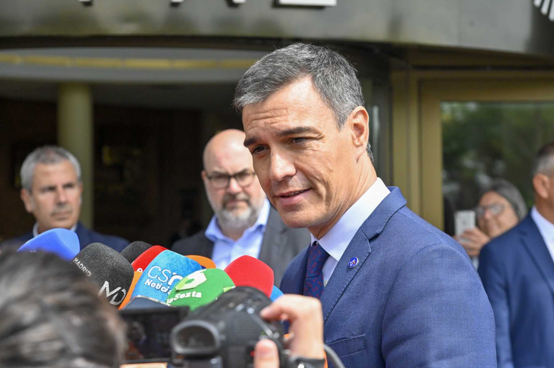 Pedro S&aacute;nchez en el tanatorio madrile&ntilde;o de La Paz / Gtres