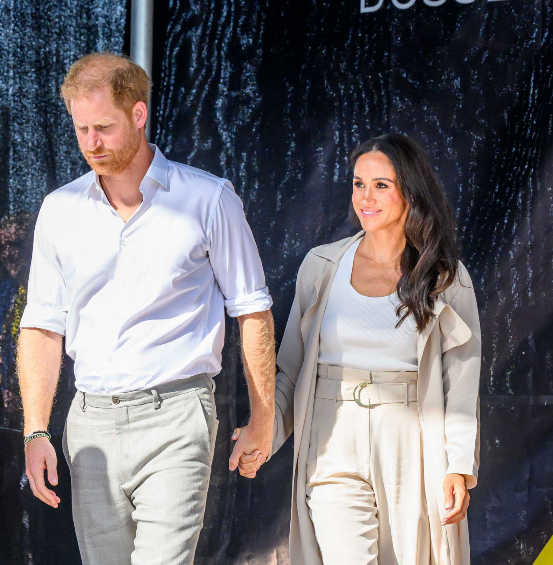 Meghan Markle y el pr&iacute;ncipe Enrique durante un viaje / Gtres