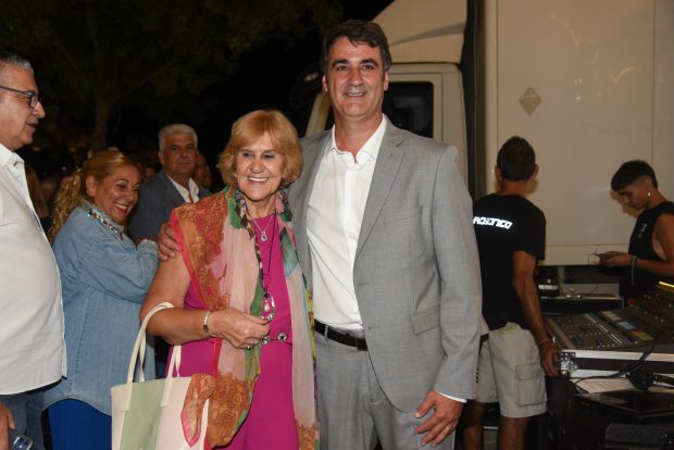 Carmen Baz&aacute;n con Jesul&iacute;n de Ubrique / GTRES