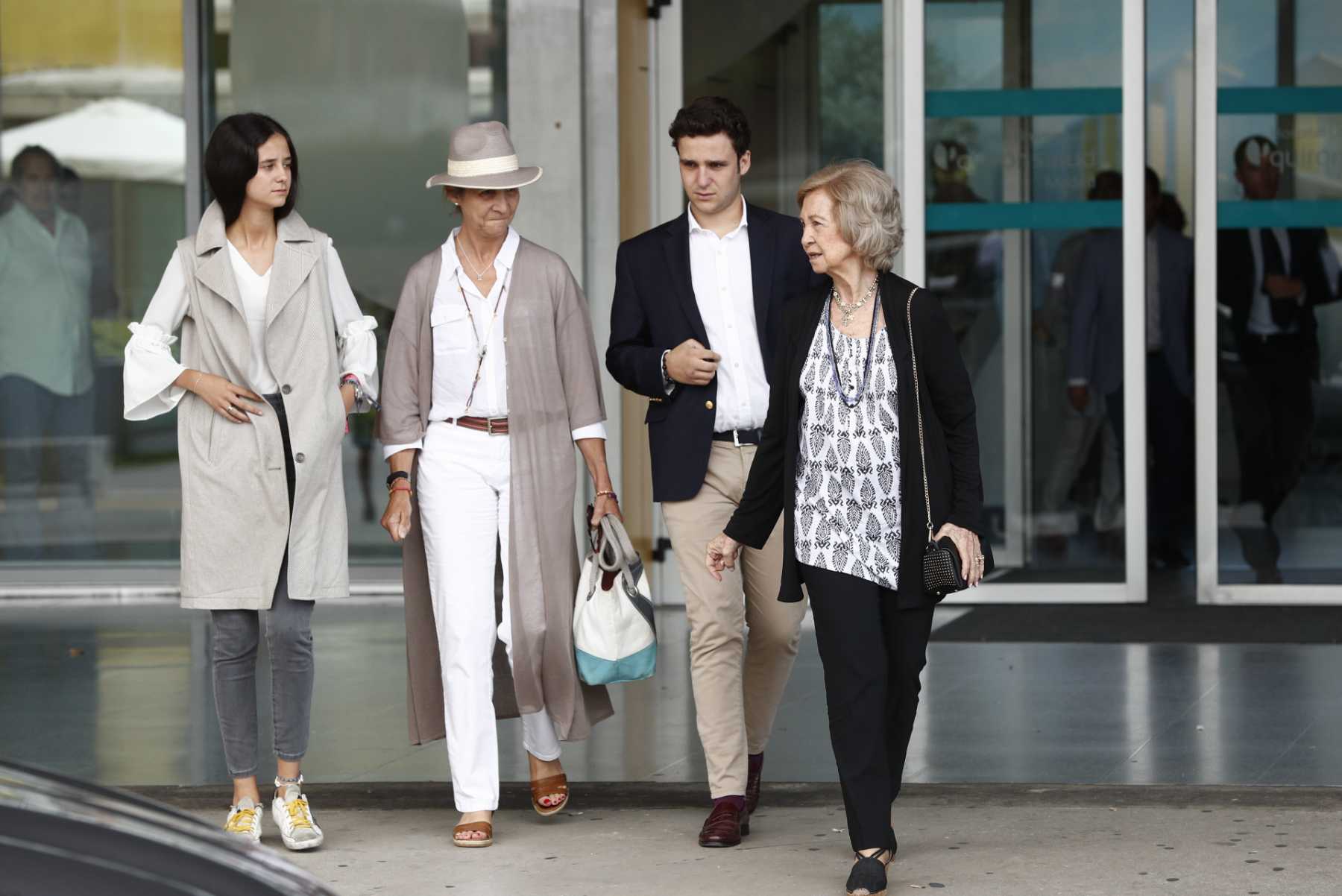 La infanta Cristina junto a sus hijos y su madre, Doña Sofía en Madrid / Gtres