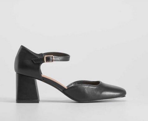 Merkal tiene las bailarinas tendencia que te van a salvar los looks de todo el a&ntilde;o por menos de 30 euros