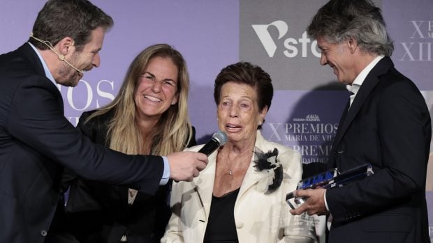 Arantxa S&aacute;nchez Vicario junto a su madre / Gtres