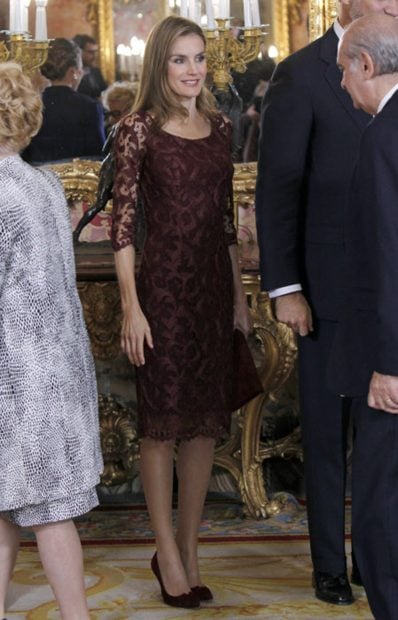 La Reina Letizia en el D&iacute;a de la Hispanidad en 2013 / Gtres