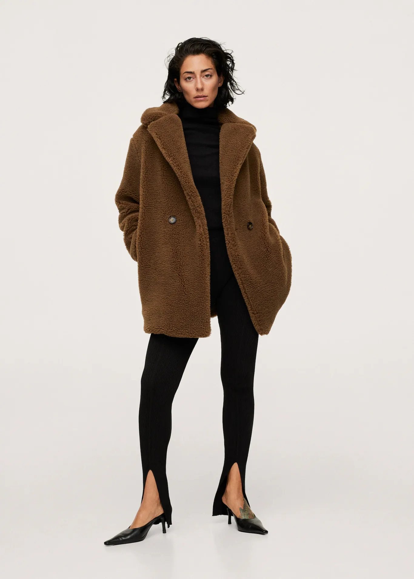 Mango Outlet tiene por un precio incre&iacute;ble los mejores abrigos para ir mona y abrigada este invierno