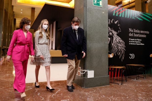 Leonor de Borb&oacute;n debutando en solitario en el Instituto Cervantes / GTRES