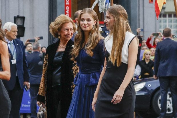 Infanta Sof&iacute;a Asturias, Leonor premios, Leonor vestido midi, 