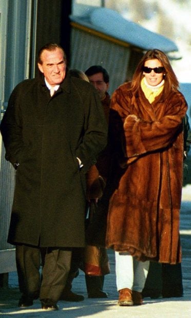 Fernando Fernández tapias mujeres, Fernando Fernández tapias mar flores, Fernando Fernández tapias novias,