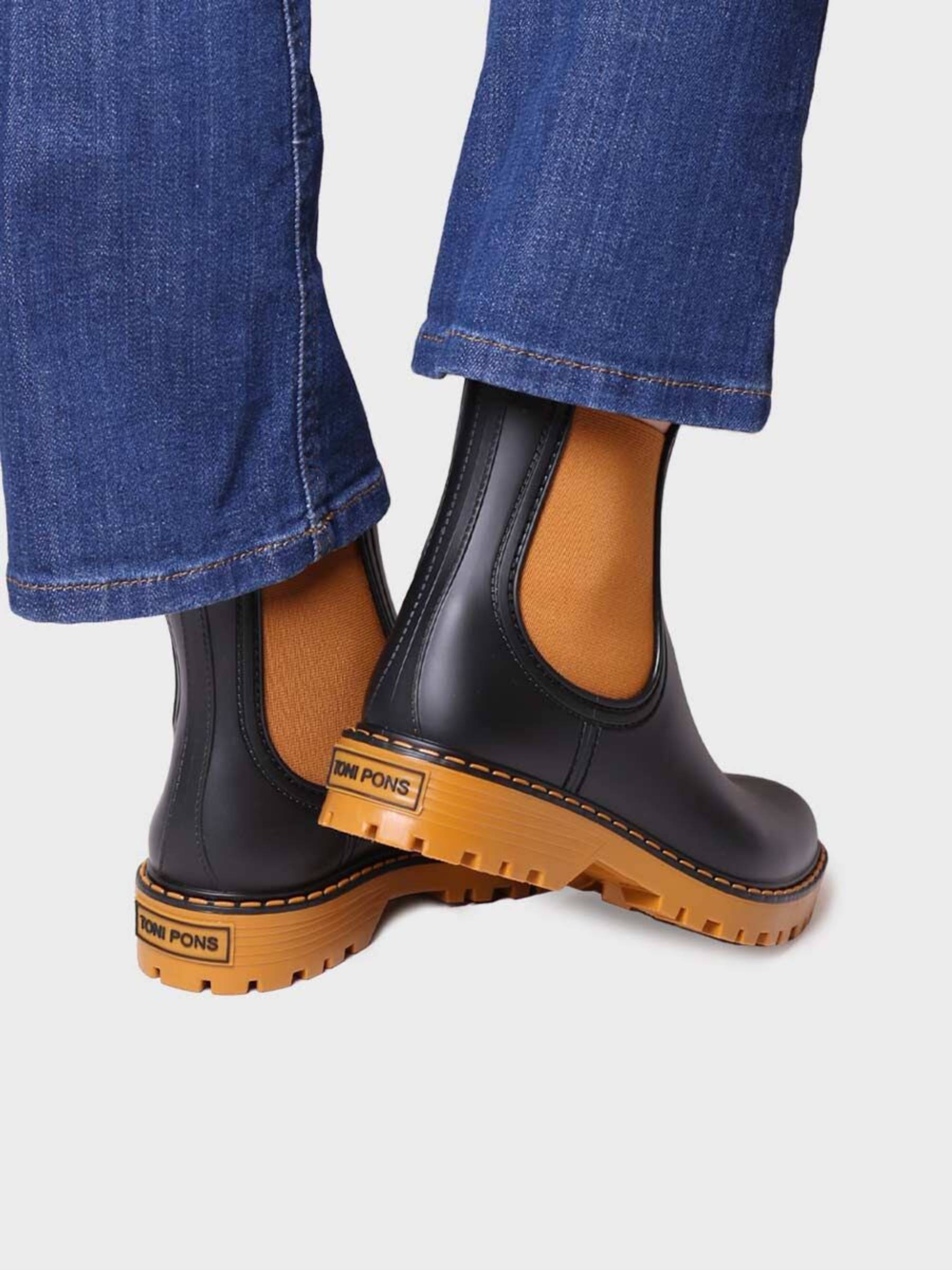 Botas de agua para mujer, suela impermeable antideslizante / Toni Pons