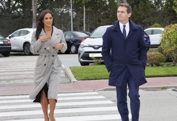 Begoña Villacís y Albert Rivera dan el último adiós al empresario / Gtres