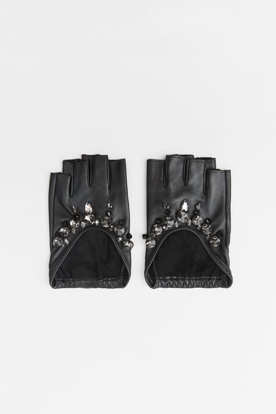 10 productos de la colecci&oacute;n de Halloween de Zara que no te puedes perder: sirven para todo el a&ntilde;o