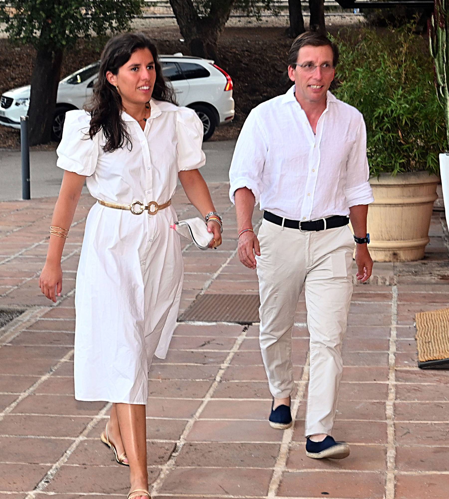 Teresa Urquijo trabajo, novia alcalde de Madrid de que trabaja, Teresa Urquijo y Moreno trayectoria,