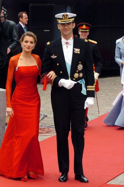 Letizia Dinamarca, Letizia Caprile, Letizia rojo