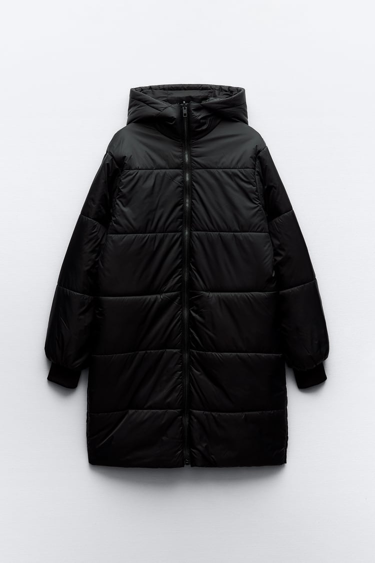 Zara tiene el chubasquero estilo parka que es perfecto para ir a la oficina los d&iacute;as de lluvia