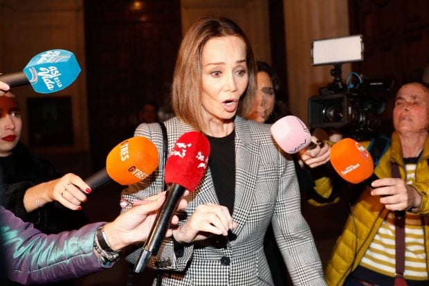 Isabel Preysler, Tanatorio Fernando Fern&aacute;ndez Tapias, Tensi&oacute;n hijos Fernando Fern&aacute;ndez Tapias