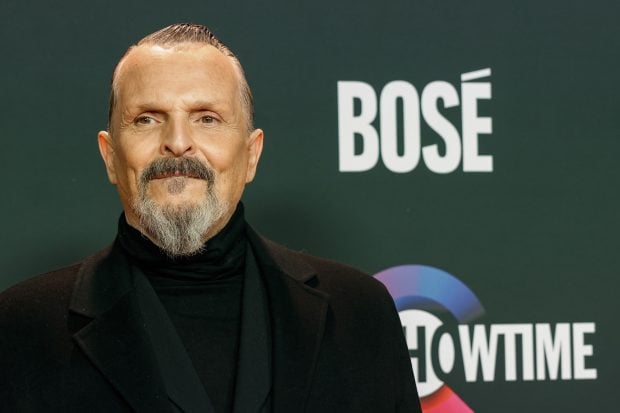 Miguel Bosé operación, Miguel Bosé serie, Miguel Bosé