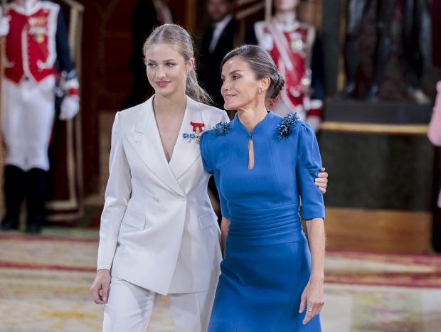 Leonormanía, Leonor China, Leonor traje