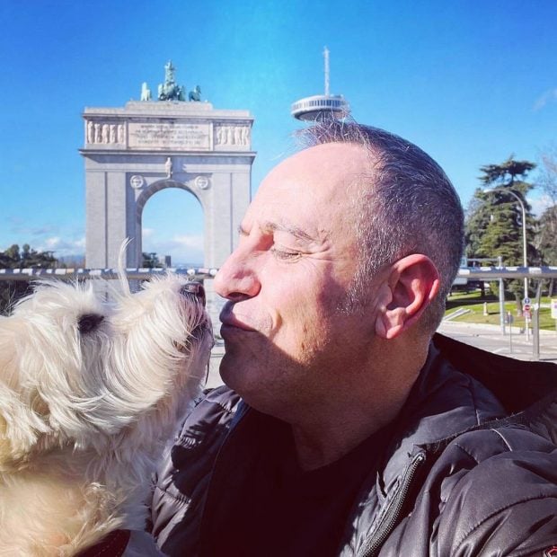V&iacute;ctor Sandoval perro, V&iacute;ctor Sandoval Nou, V&iacute;ctor Sandoval muere mascota