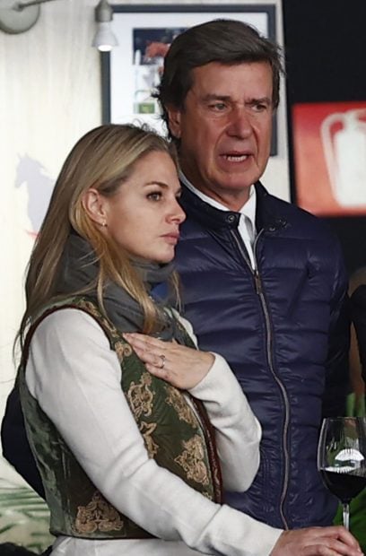 Genoveva Casanova, Cayetano Mart&iacute;nez de Irujo