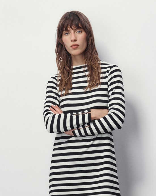 https://okdiario.com/economia/chaqueta-mas-estilosa-decathlon-look-lo-mas-casual-9834490
