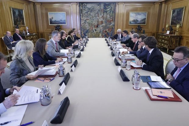 Reina Letizia reunión Gerona, Reyes de España, princesa Leonor
