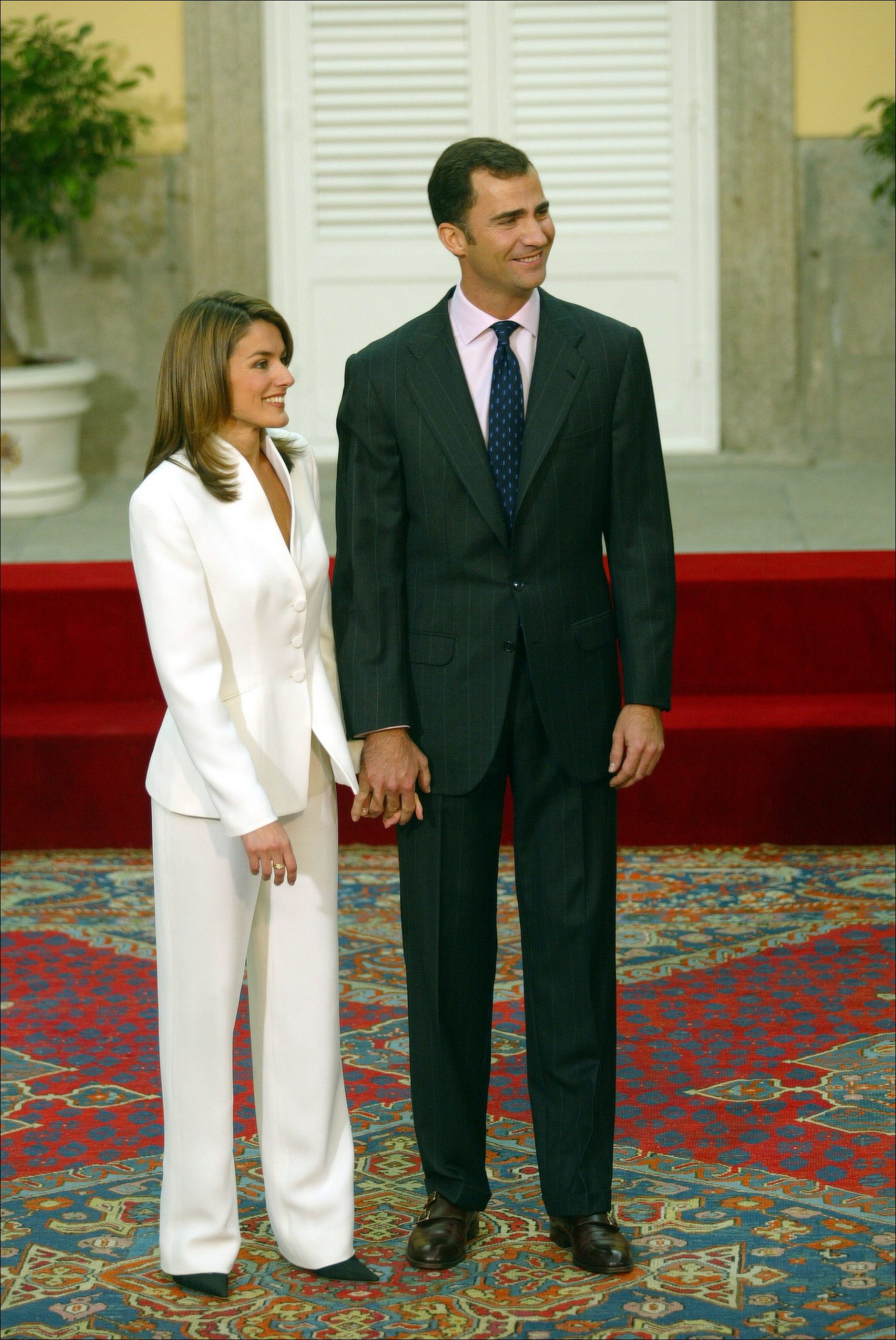 Reina Letizia, traje blanco Reina Letizia, Reina Letizia compromiso
