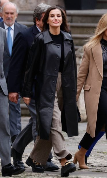Reina Letizia cuero, Reina Letizia piel, Reina Letizia looks