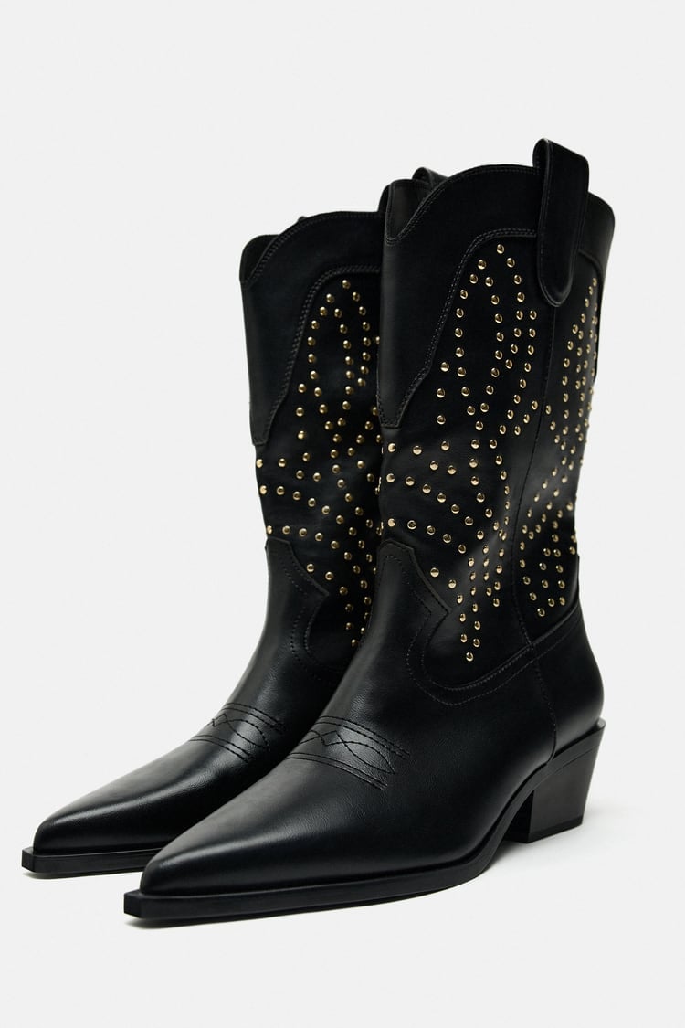 Las botas cowboy con tachuelas de Zara que vas a pedirte para Reyes