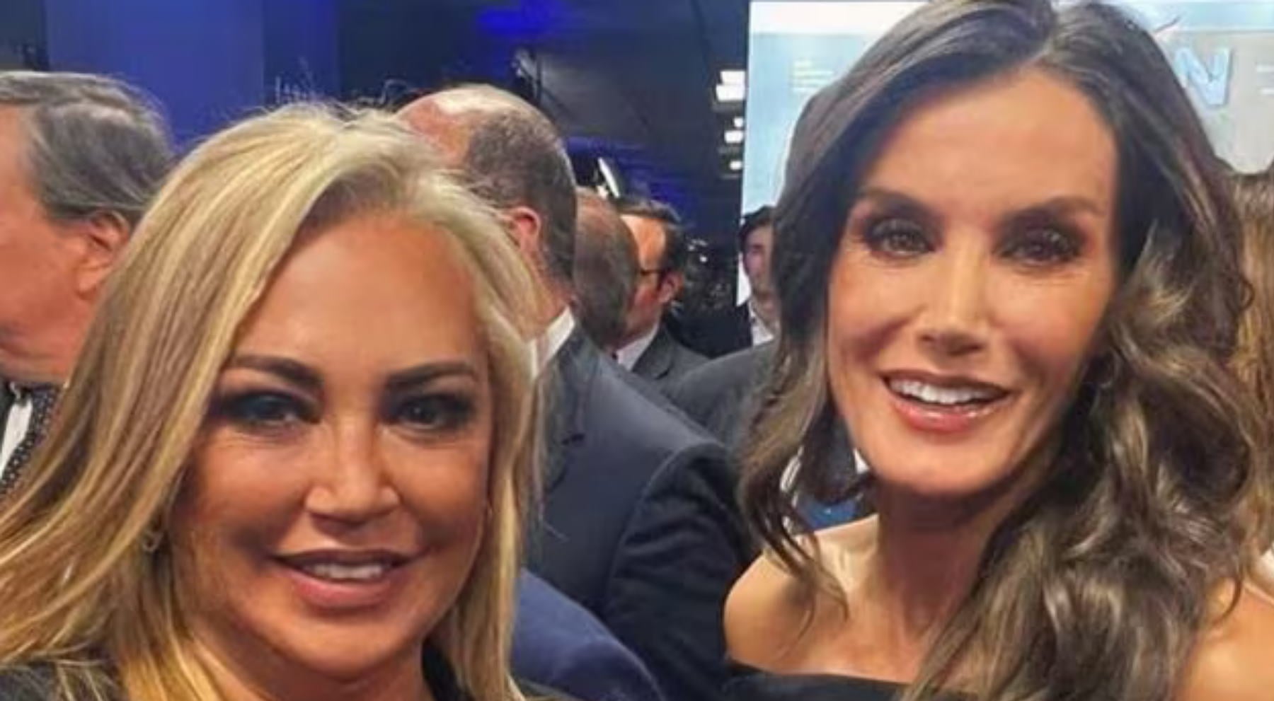 Belén Esteban con la Reina Letiai / Instagram
