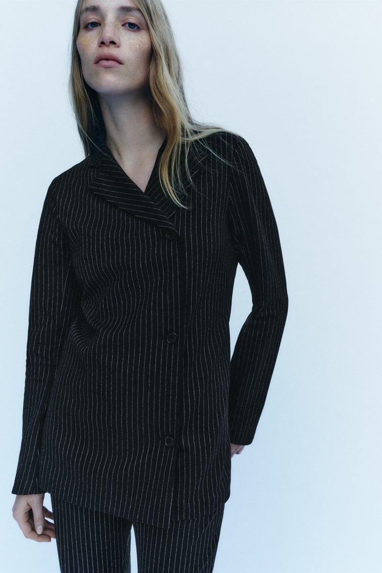 El regalo perfecto de Reyes: la blazer cruzada de Zara que va a ser tendencia durante todo el a&ntilde;o 2024