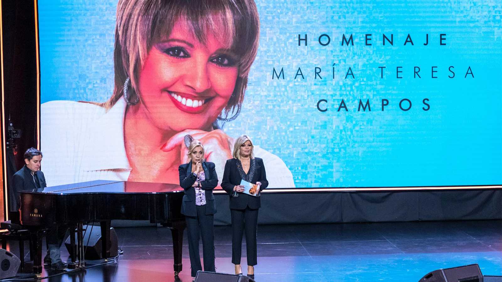 Carmen Borrego y Terelu Campos, presentando el homenaje a Mar&iacute;a Teresa Campos