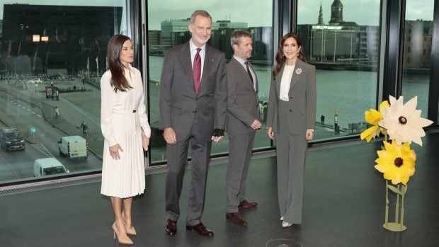 Sus Majestades junto a Federico y Mary de Dinamarca 