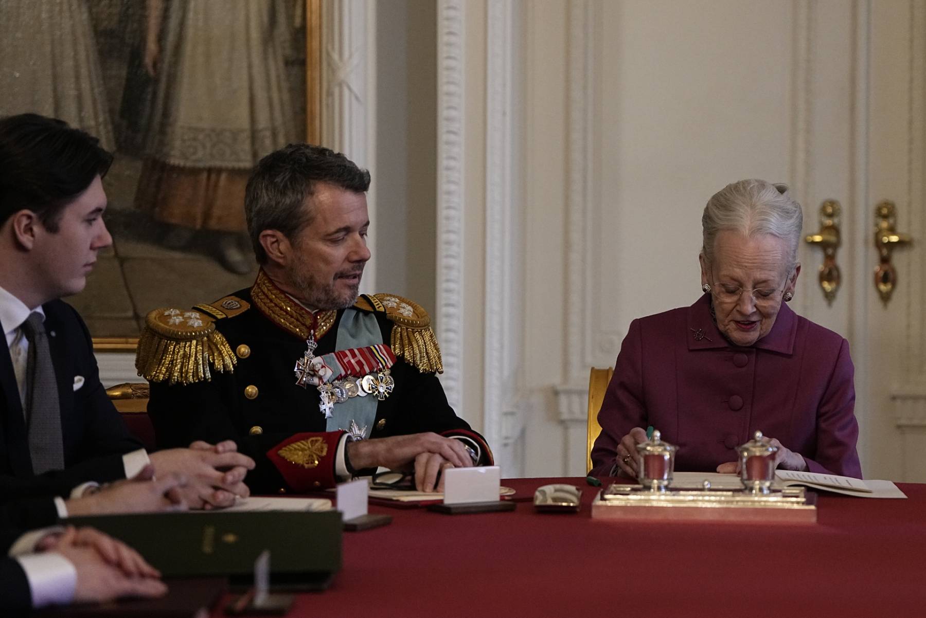 Genoveva Casanova Federico, Federico Dinamarca ruptura, coronación Federico Dinamarca