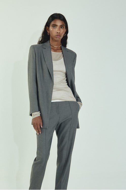 5 pantalones de vestir de las rebajas de Sfera que no puedes dejar pasar