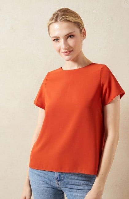 La blusa de Bimani que no se arruga y te solucionar&aacute; todos tos looks