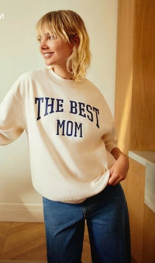 La sudadera de Lefties para mascotas a conjunto con la familia por s&oacute;lo 6,99 euros